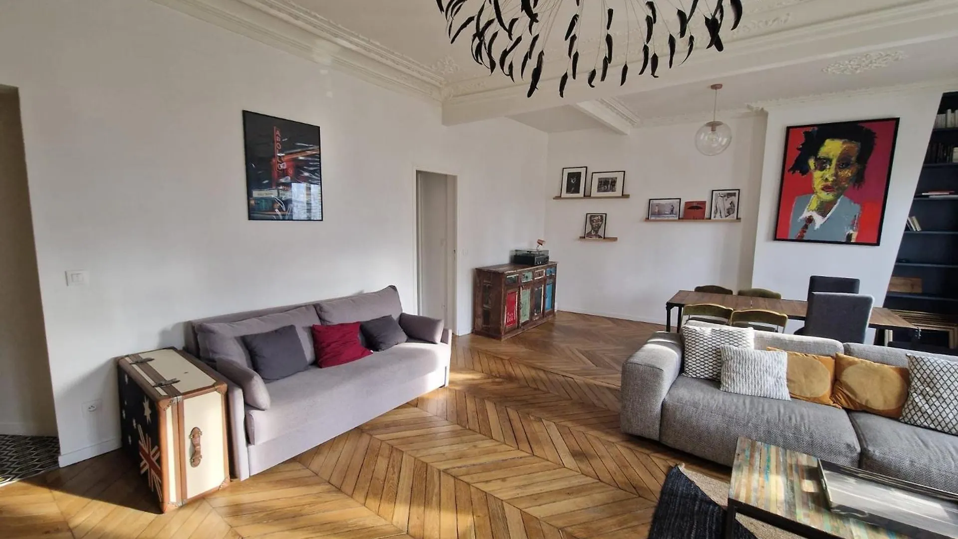 Parisian Nest 15 Min Adidas Arena & Montmartre Paříž